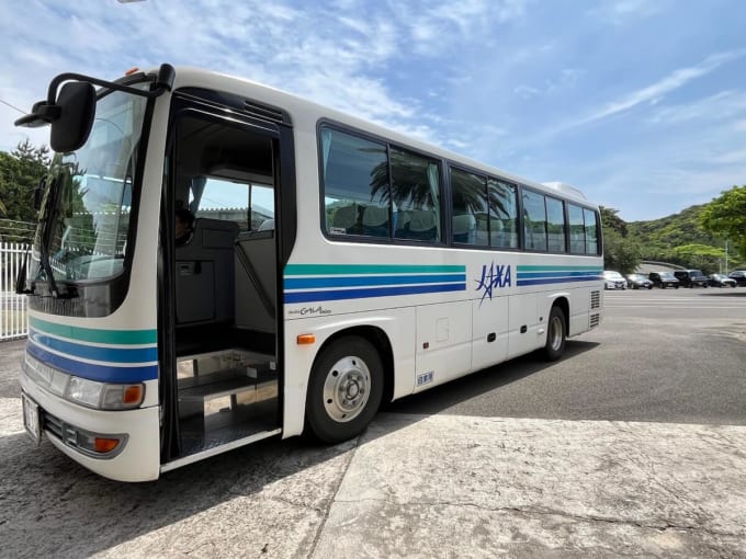 種子島宇宙センター施設案内ツアーのバス