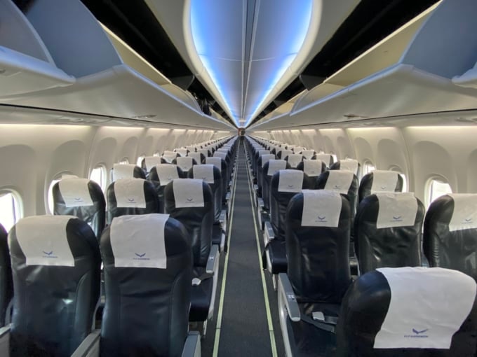 フライカンウォン機内