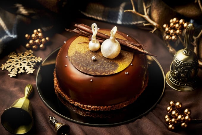 ザ・リッツ・カールトン大阪のクリスマスケーキコレクション2024、エコース ダ ブラ～ダークチョコレートケーキ～