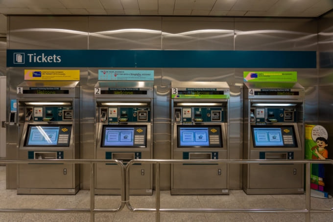 シンガポールのMRT券売機