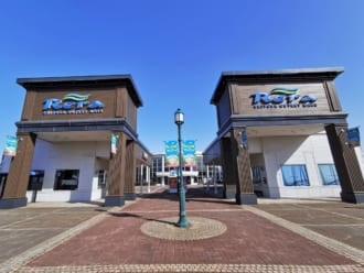 千歳アウトレットモール・レラ