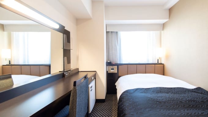 アパホテル〈TKP日暮里駅前〉の客室（シングル）
