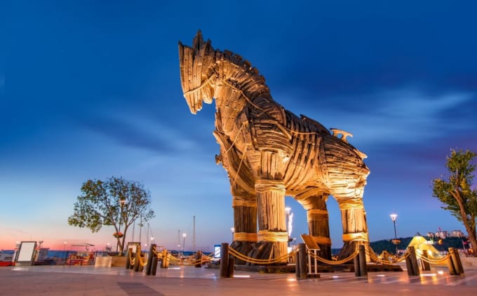 チャナッカレのトロイの木馬