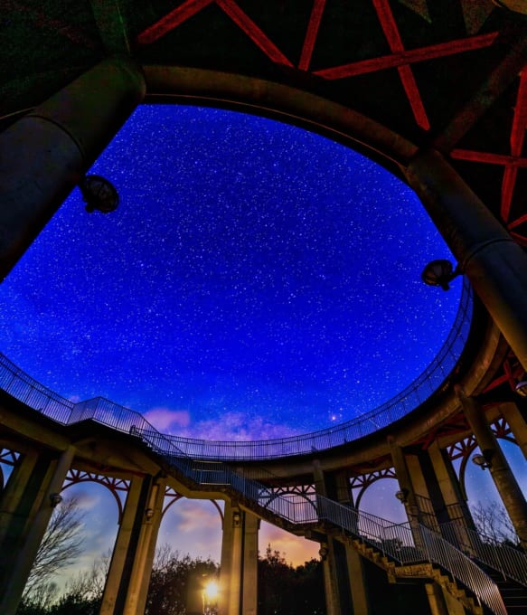 プラネタリウムのような十文字山公園展望台（豊島）からの夜景