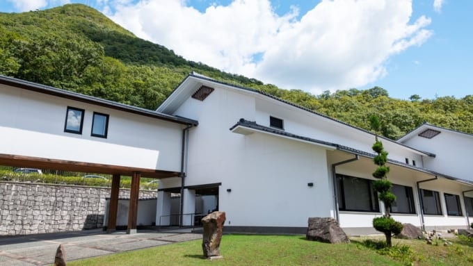 兵庫陶芸美術館