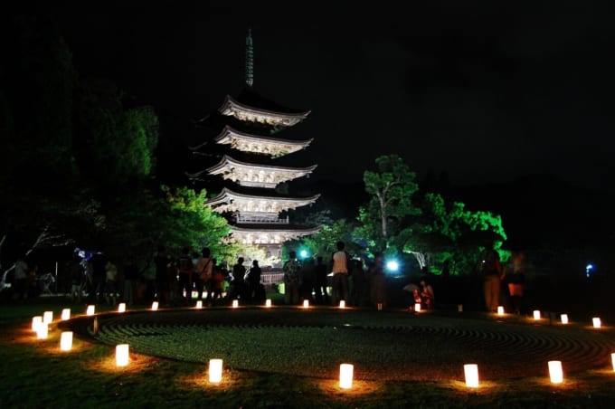 瑠璃光寺　ライトアップ