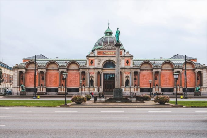 ニイ・カールスベルグ・グリプトテク美術館