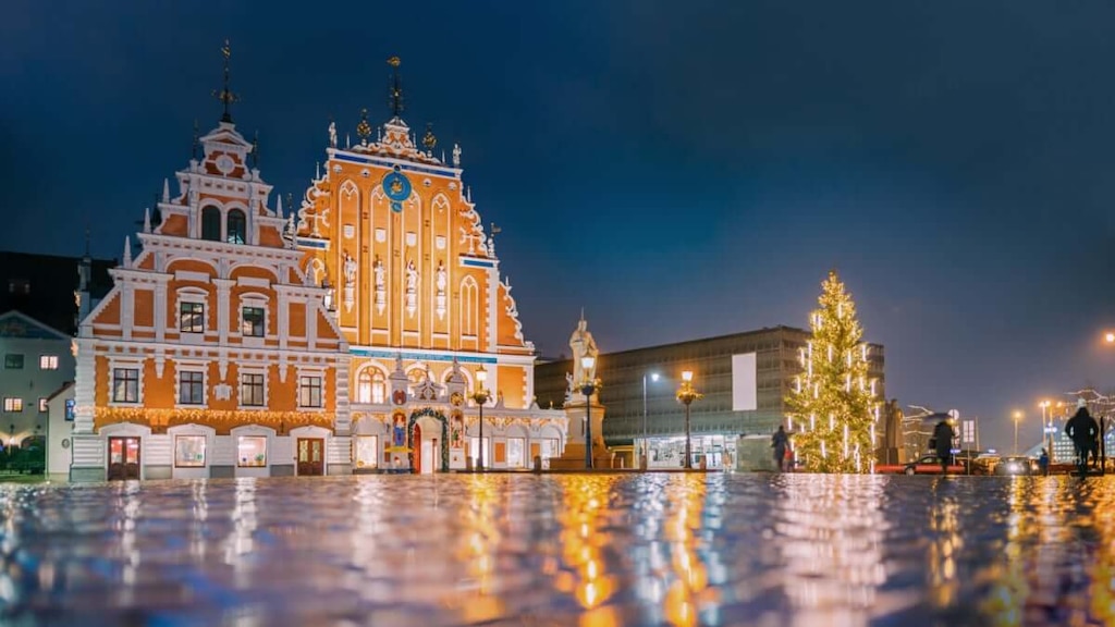 12月7日～19日は六本木ヒルズでラトビア日本友好100周年記念事業「Expanding Lights ～クリスマスツリー発祥の地、ラトビアからの贈り物～」が開催！