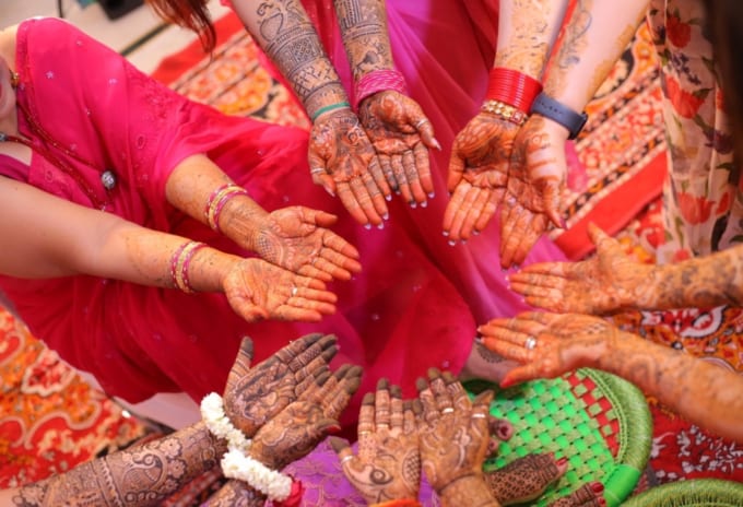 ホーリー祭 インド 危険