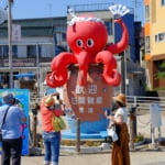 タコのオブジェがお出迎え・日間賀島