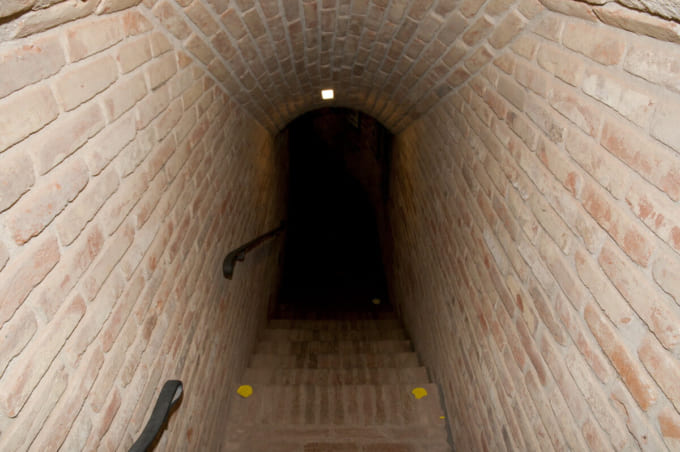 硬貨鋳造セラー（ブルノ）