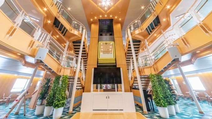 【東京九州フェリー】＜船内＞それいゆのエントランス