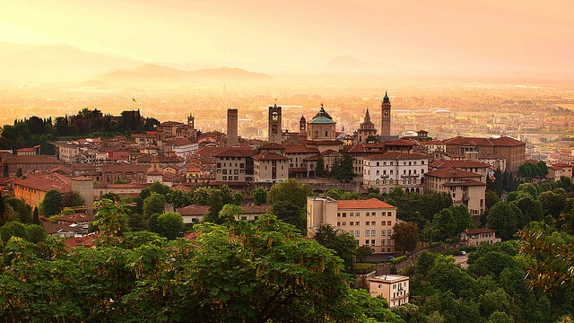 城壁に囲まれた中世の街 イタリア ベルガモのおすすめ観光名所10選 Skyticket 観光ガイド