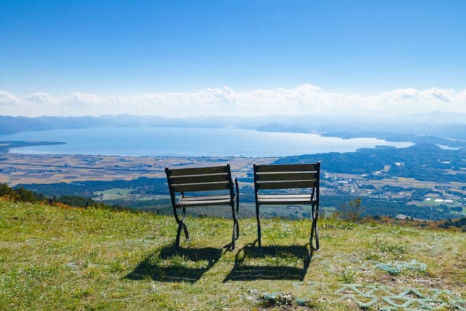 磐梯山から望む猪苗代湖