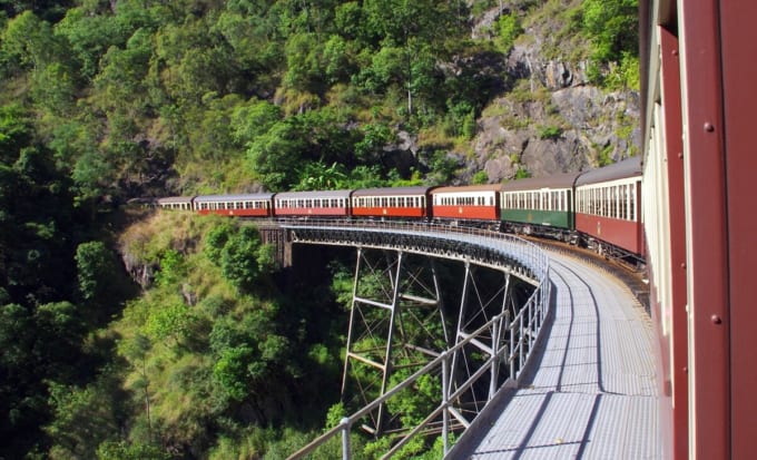 キュランダ観光列車