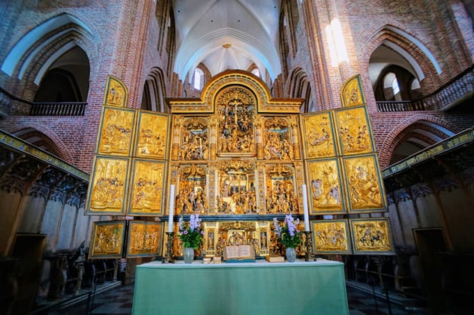 ロスキレ大聖堂の祭壇（デンマーク世界遺産）