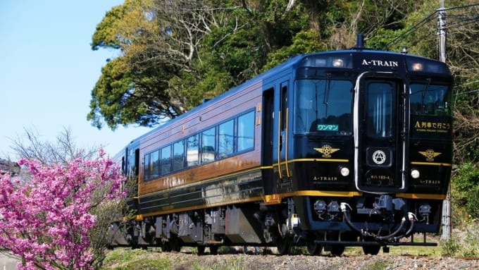 JR九州の観光列車「A列車で行こう」