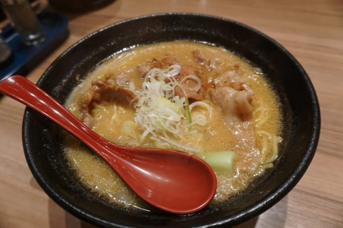 麺屋開高　十勝ホエー豚麺
