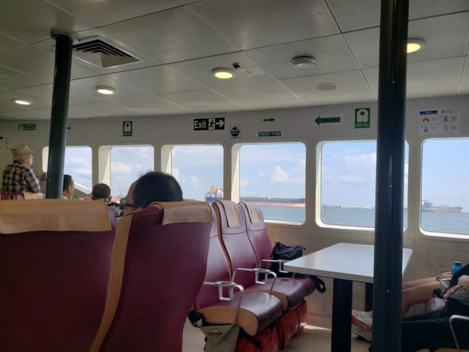 SINDOフェリー船内