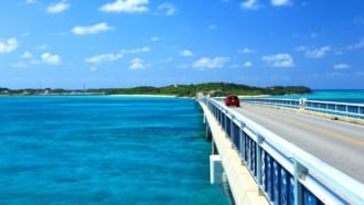 夏の沖縄　宮古島　池間大橋