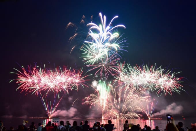 小川原湖の花火