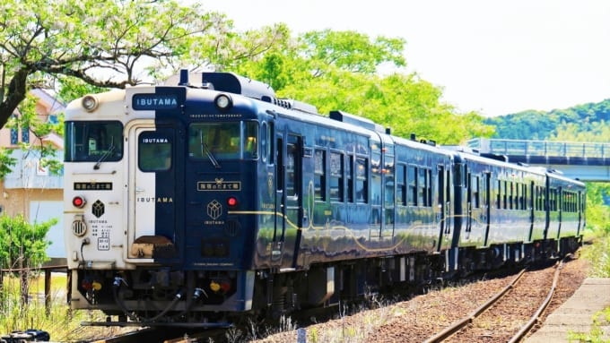 JR九州の観光列車「指宿のたまて箱」