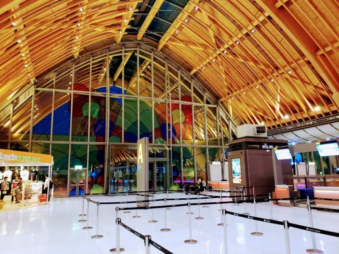 セブ島の空港の内観