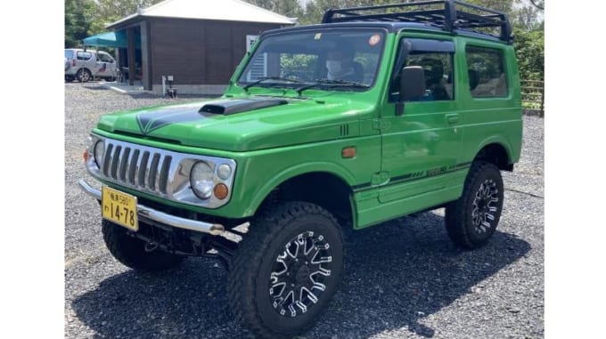 あすびや 奄美空港前店　スズキ・ジムニー4WD　緑