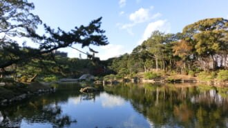 広島市の縮景園・濯纓池
