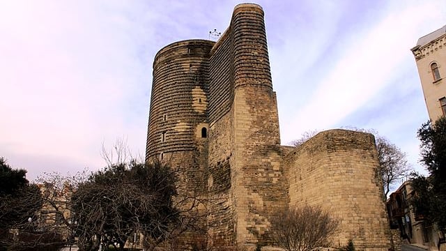 カスピ海の世界遺産！城壁都市バクー、シルヴァンシャー宮殿、及び乙女の塔