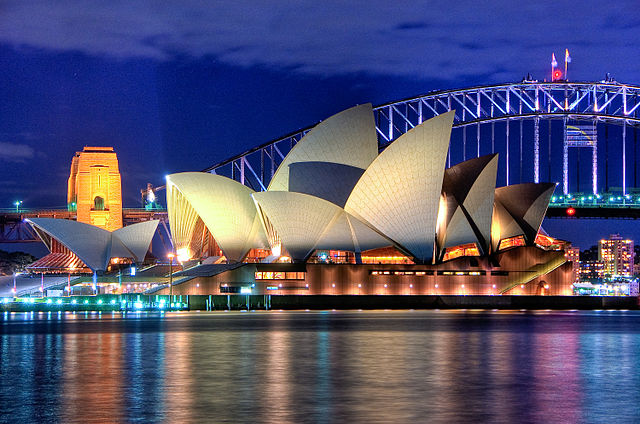 世界遺産シドニー オペラハウスを観光 世界三大美港に浮かぶアートの