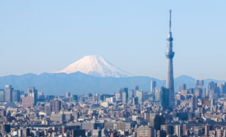 東京スカイツリーと富士山