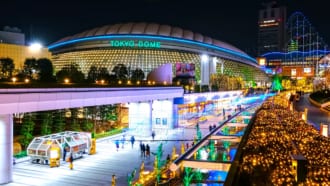 東京ドームと東京ドームシティの夜景
