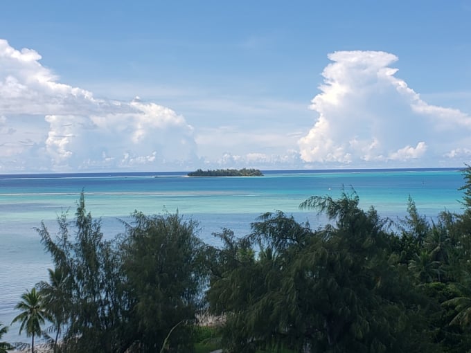 ハイアットリージェンシーサイパンから眺めるマニャガハ島