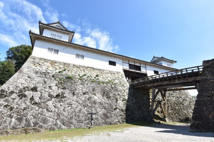 彦根城　天秤櫓と廊下橋（滋賀県彦根市）