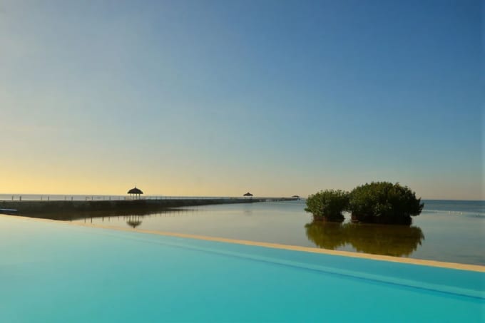 パシフィック セブ リゾートのインフィニティプール