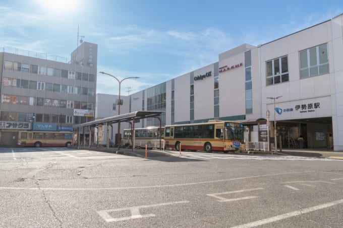 小田急　伊勢原駅