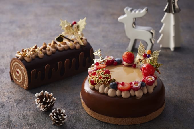 ホテル アゴーラ 大阪守口のクリスマスケーキ2024（ブッシュ・ド・ノエルとアールグレイショコラとキャラメルババロアXmasリースケーキ）
