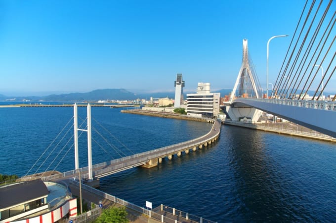 青森ラブリッジと青森ベイブリッジ（青森県青森市）