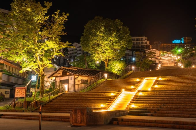 伊香保温泉・夜の石段街（群馬県）