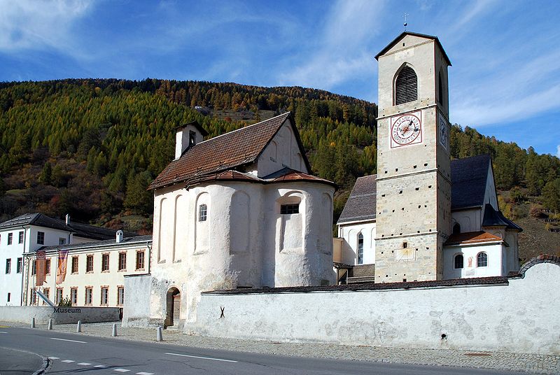 スイスの秘境 小さな村の世界遺産 聖ヨハネ ベネディクト会修道院 Skyticket 観光ガイド