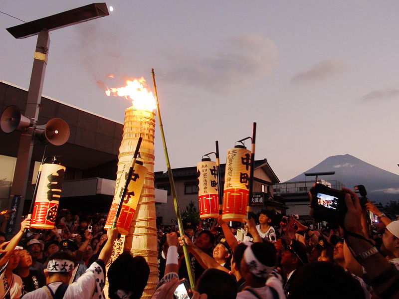 吉田の火祭りが有名！山梨県富士吉田市おすすめのお祭り4選！