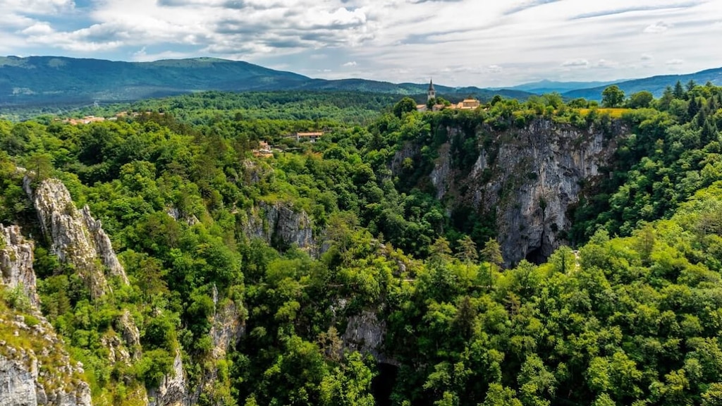 スロベニアの世界遺産全5か所をご紹介！小さな国の壮大な世界遺産を巡ろう