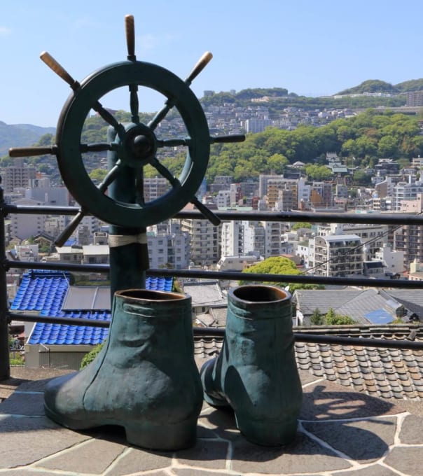 龍馬のぶーつ像（長崎県長崎市）