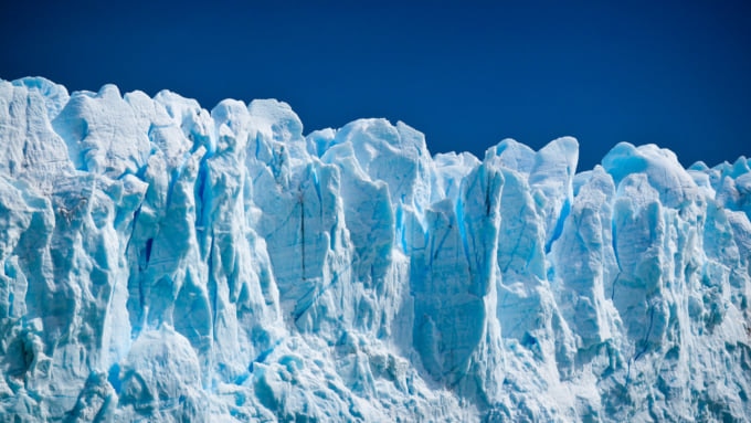 青く輝く氷河に触れる旅 アルゼンチン世界遺産ロス グラシアレス国立公園 Skyticket 観光ガイド