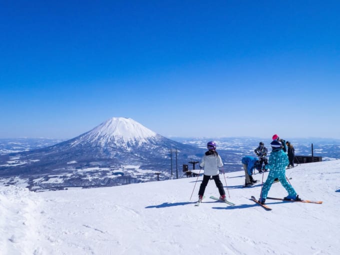 ニセコスキー場から眺める羊蹄山（北海道虻田郡）