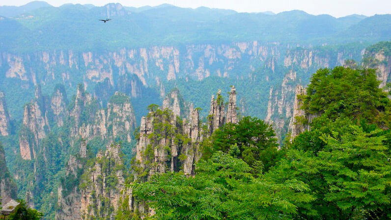 奇岩の柱が林立する中国の世界自然遺産 武陵源の自然景観と歴史地域 Skyticket 観光ガイド