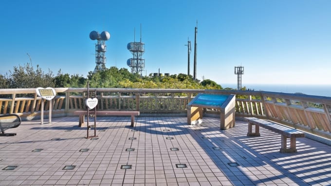 恋人の聖地「スカイライン山頂展望台」