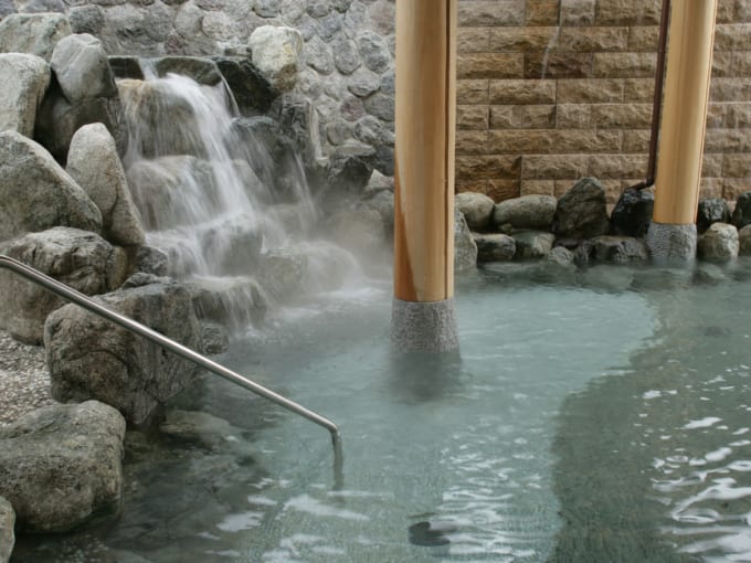 あわら温泉「まつや千千」露天風呂