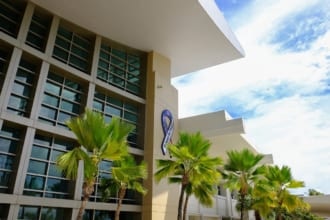 グアム国際空港外観